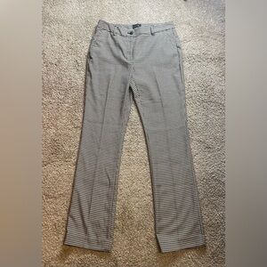 White House Black Market - The Slim Houndstooth Pants. Size 8